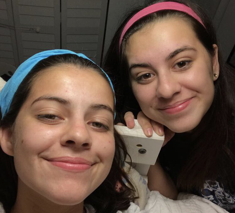Micaela Aponte (left)  alongside her twin sister Valentina Aponte (right)