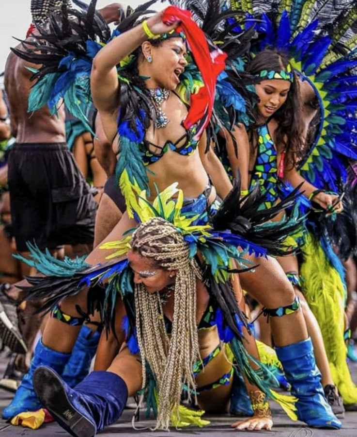 Three beautiful woman havibg a blast at Miami Carnival, a once in a lifetime experience!