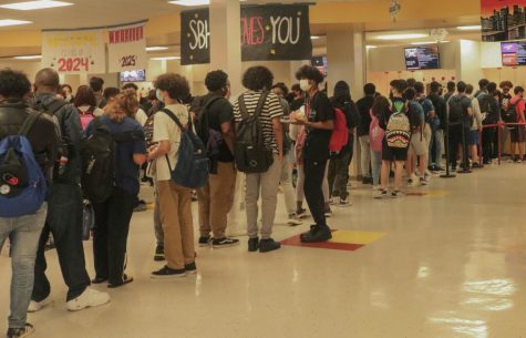 Long Lunch Lines Leave Students Frustrated