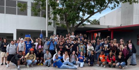 SBHS Seniors pose in the courtyard as the Decision Day Celebration came to a conclusion. Photo courtesy of Mrs. Brown. 