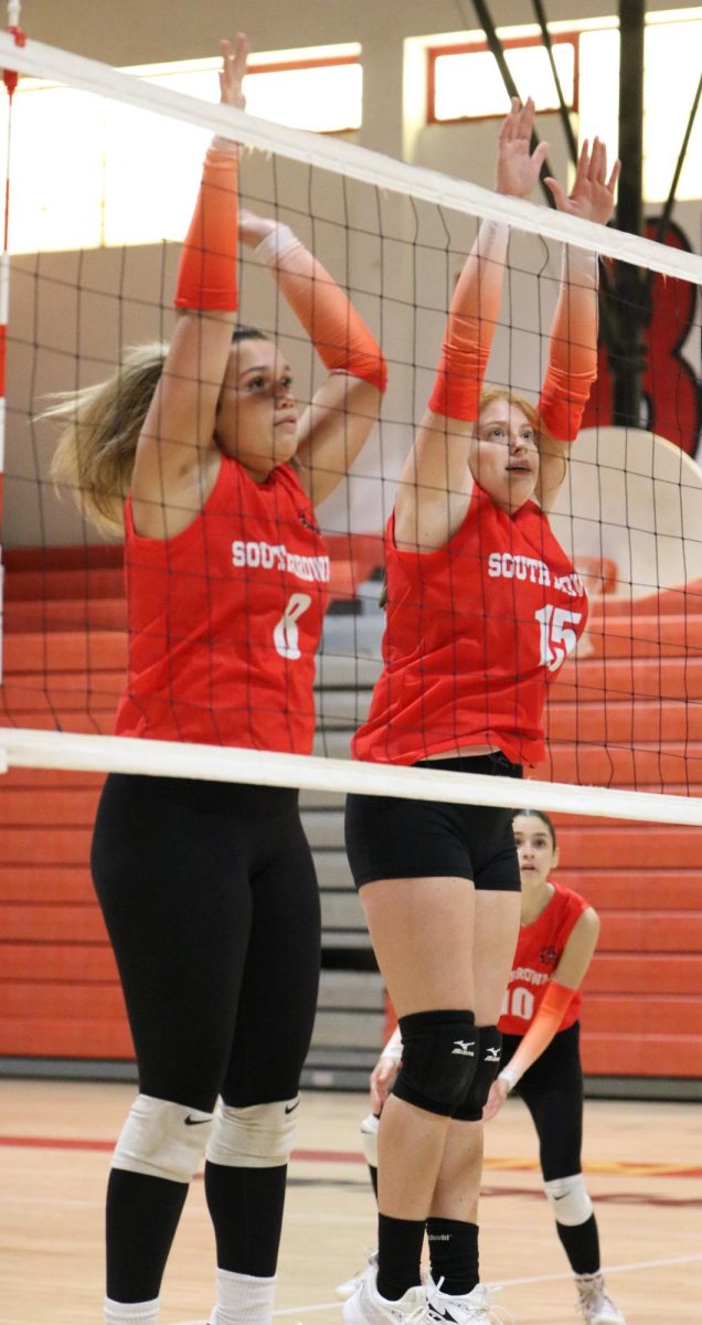 Thanks to captain Casey Carlson and Marina Bayon jumping into action to block the ball they saved their team and led them to victory in three straight sets.
